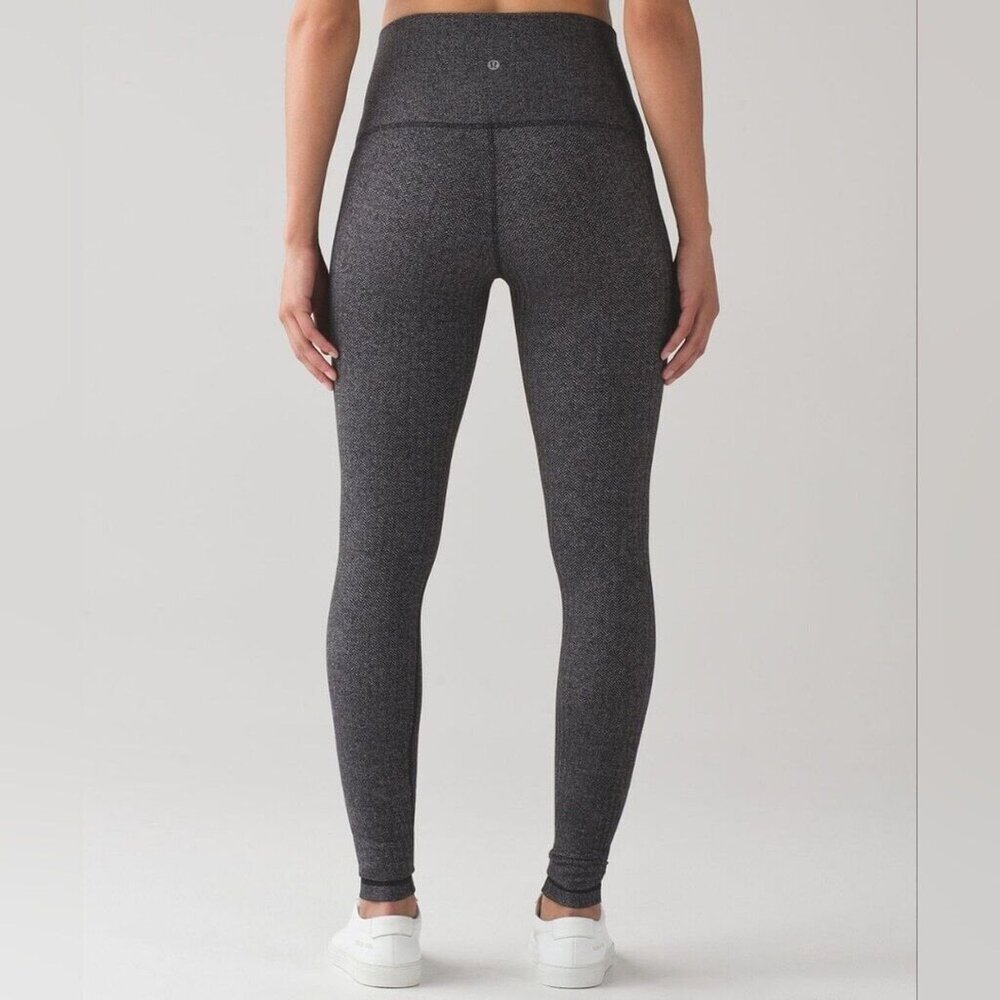 Lululemon Wunder Under Pant (Hi-Rise) - Herringbone Pattern | Size 6